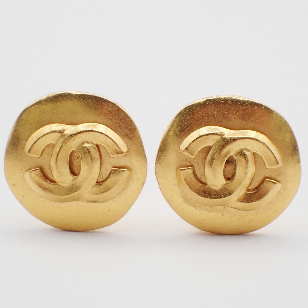 Chanel Vintage CC Round Clip-On Earrings Metal
