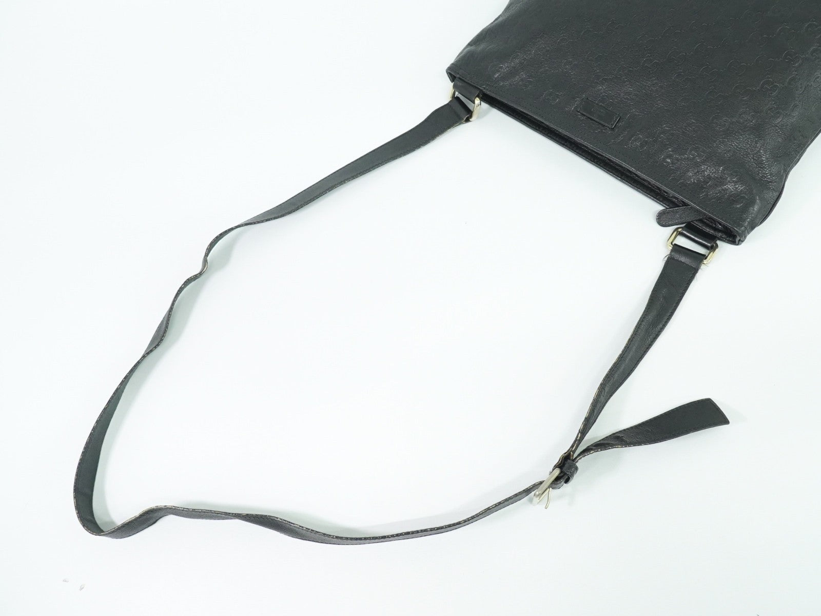 Gucci Crossbody Bag Guccissima Leather