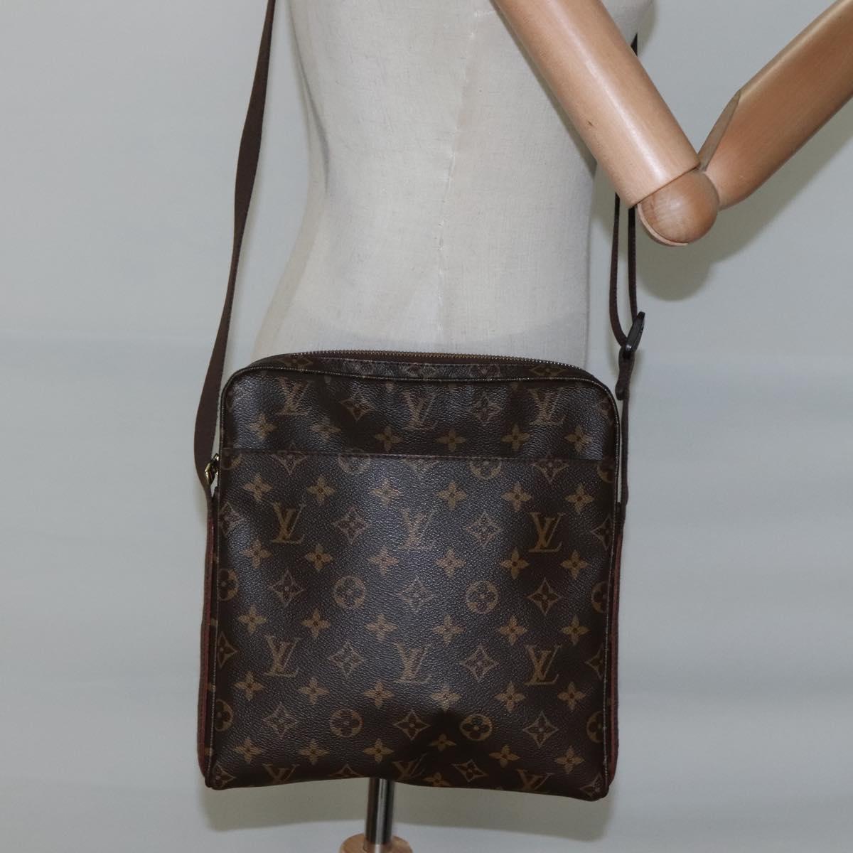 Louis Vuitton Trotteur Beaubourg Handbag Monogram Canvas