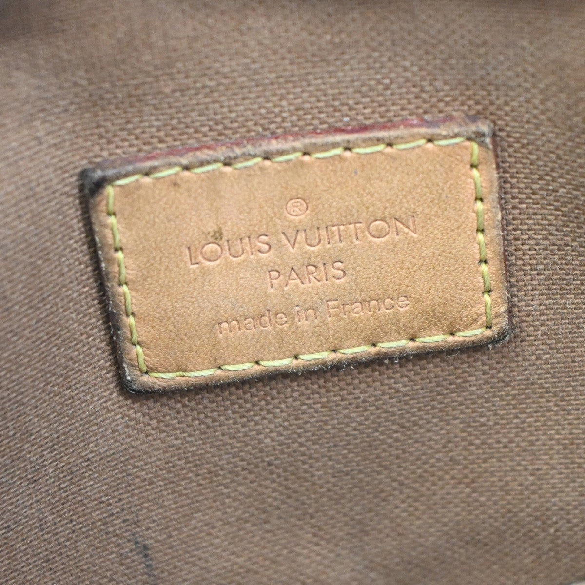 Louis Vuitton Trotteur Beaubourg Handbag Monogram Canvas