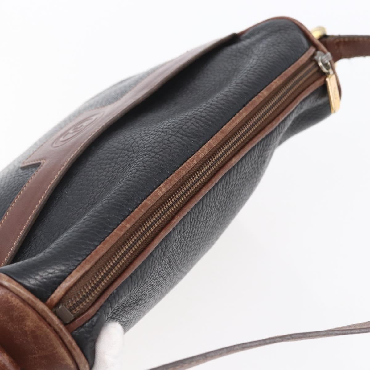 Gucci Vintage Shoulder Bag Leather