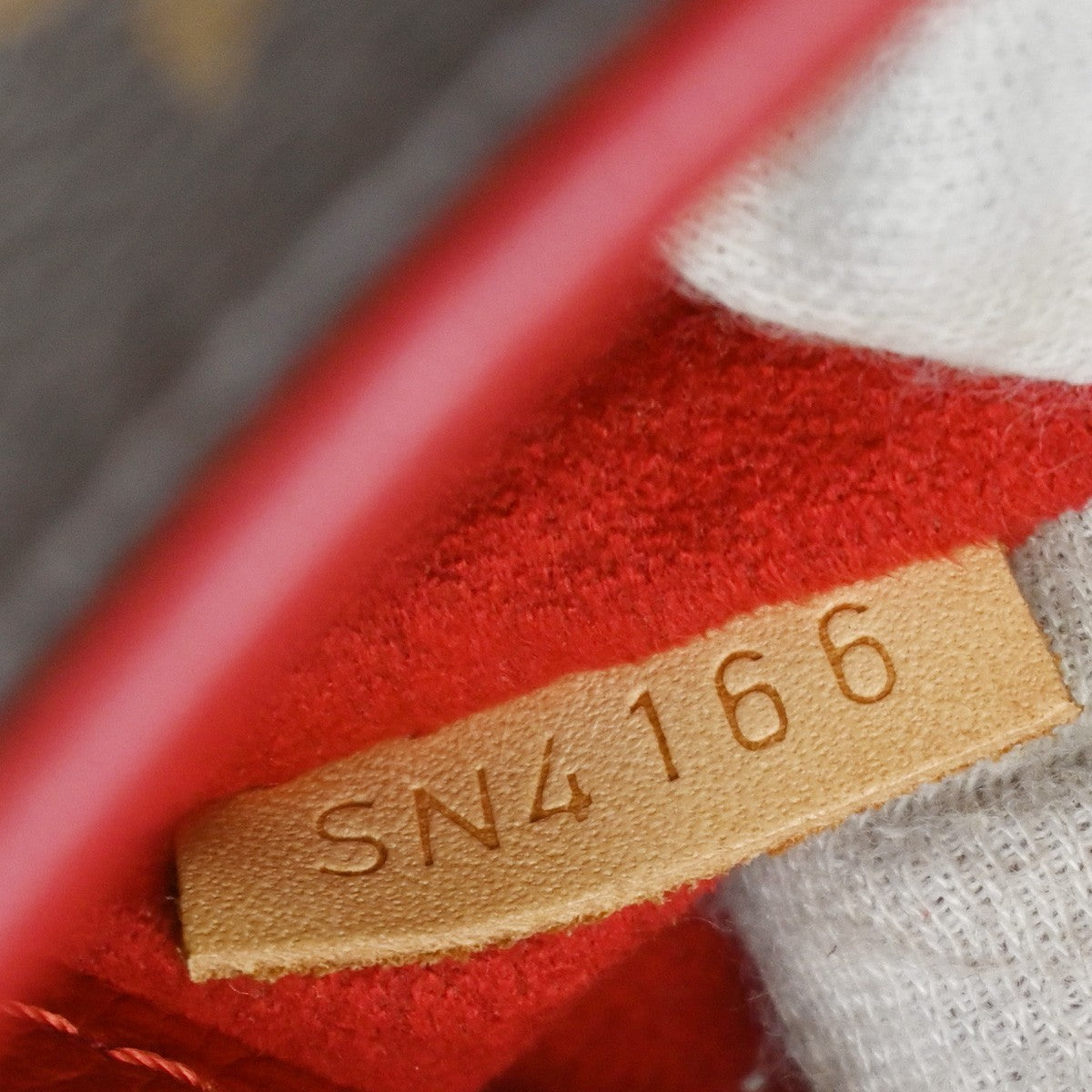 Louis Vuitton Pallas Tote Monogram Canvas with Leather