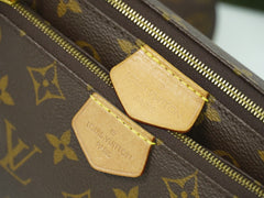 Louis Vuitton Multi Pochette Accessoires Monogram Canvas