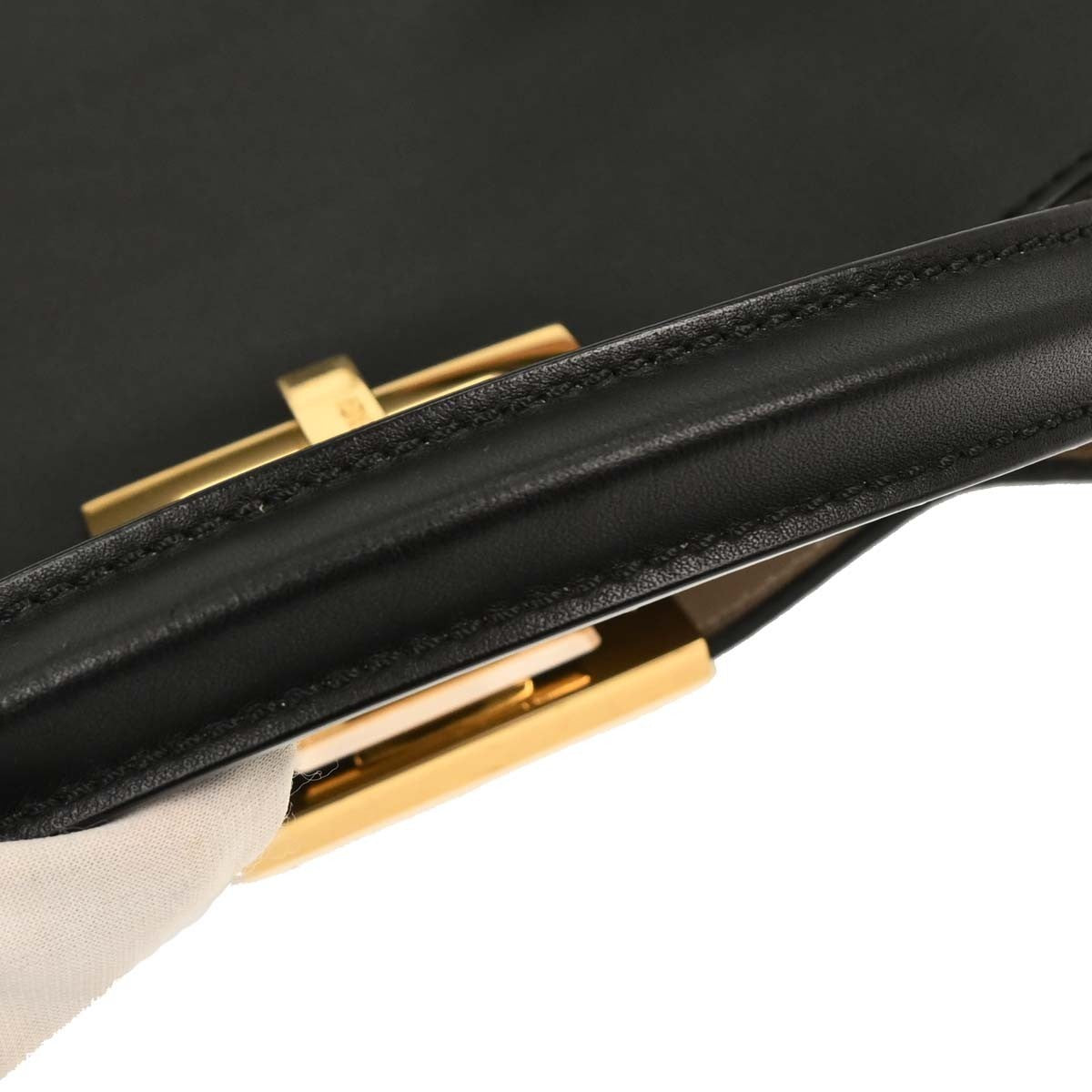 Fendi Peekaboo Essential Bag Leather