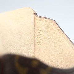 Louis Vuitton Etui à lunette Canvas