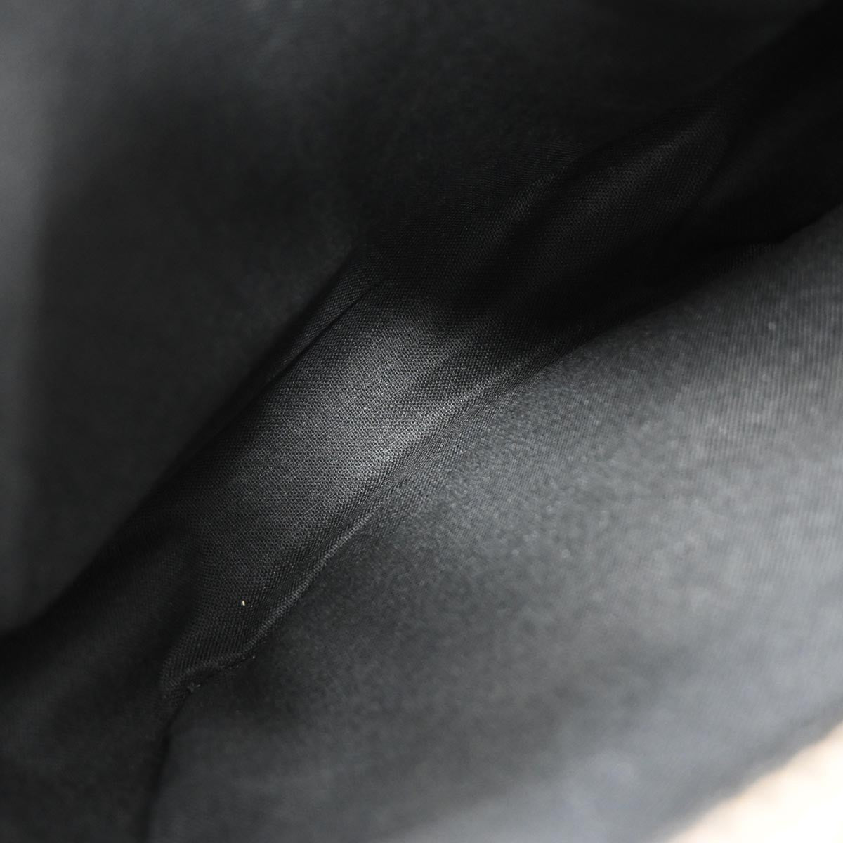 Louis Vuitton Dimitri Messenger Bag Taiga Leather