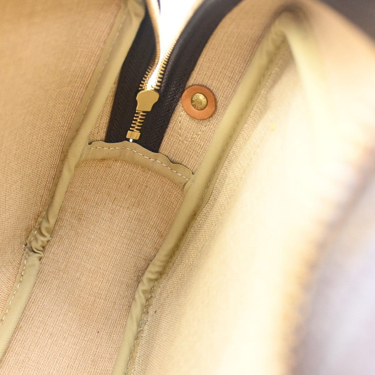 Louis Vuitton Reporter Bag Monogram Canvas