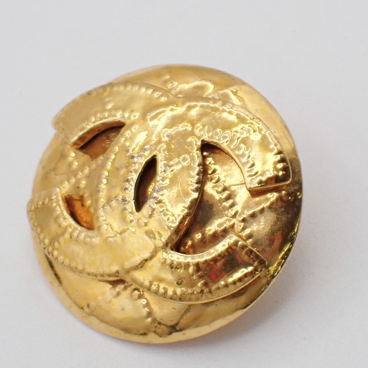 Chanel Vintage Round CC Clip-On Earrings Metal