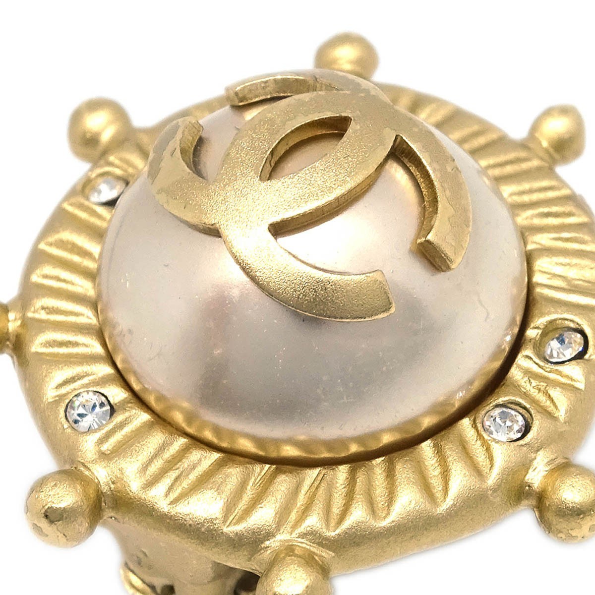 Chanel Vintage Round Clip-On Earrings Metal with Faux Pearl