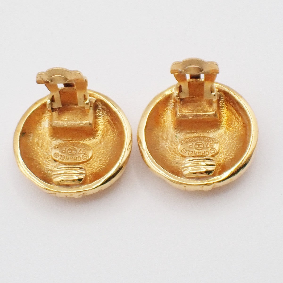 Chanel Vintage Round CC Clip-On Earrings Metal