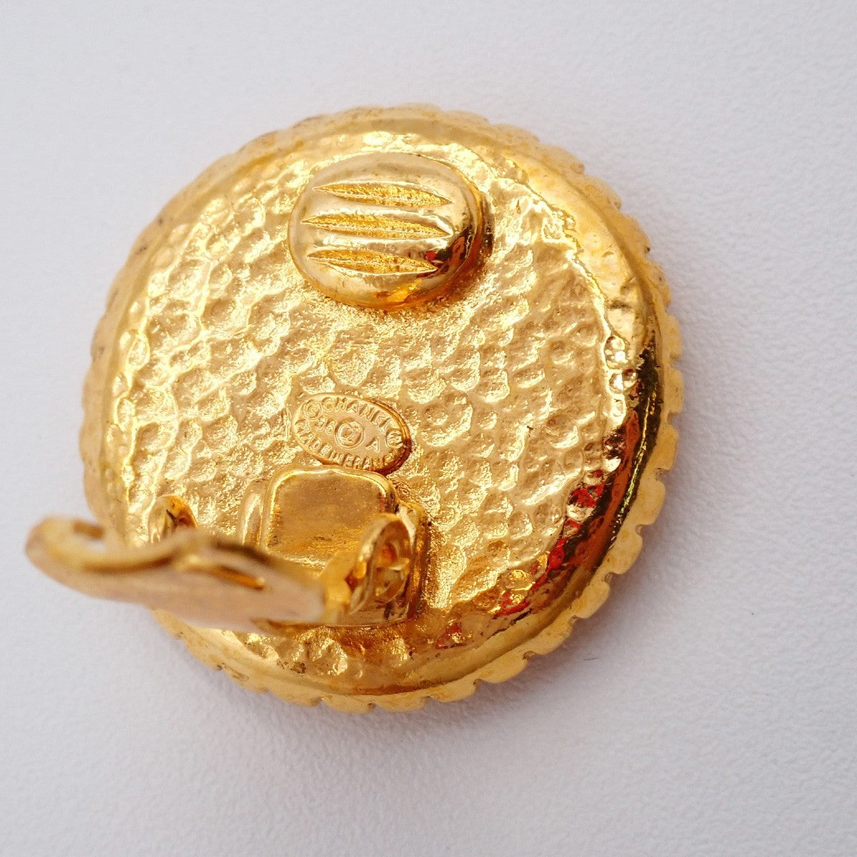 Chanel Vintage Round CC Clip-On Earrings Metal