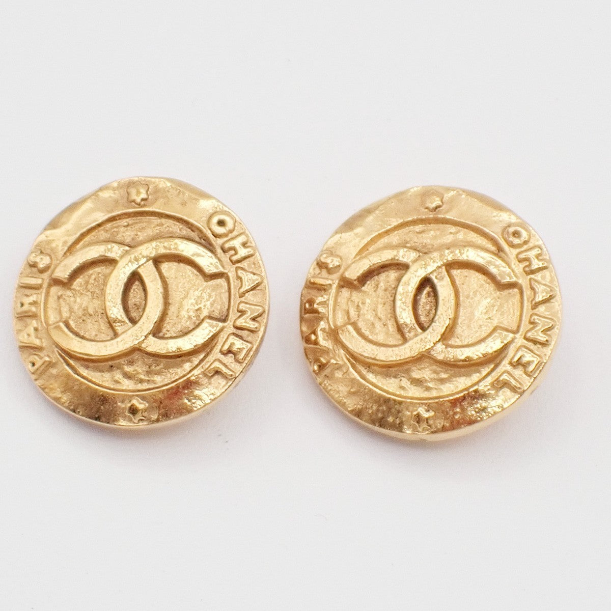 Chanel Vintage CC Round Button Clip-On Earrings Metal