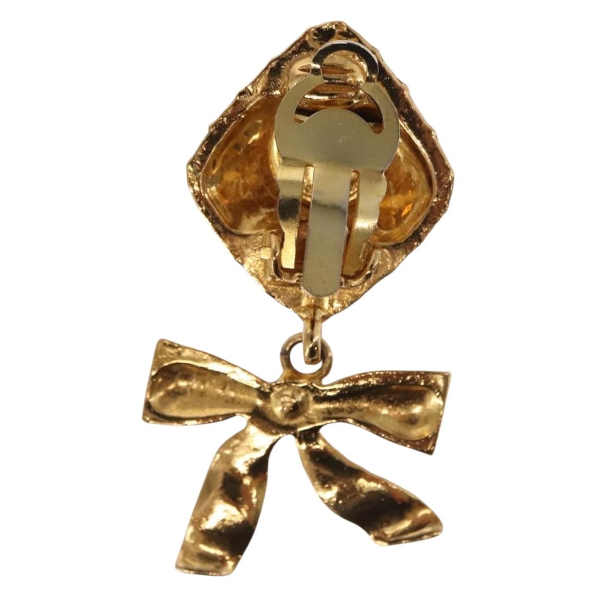 Chanel Ribbon Earring Metal