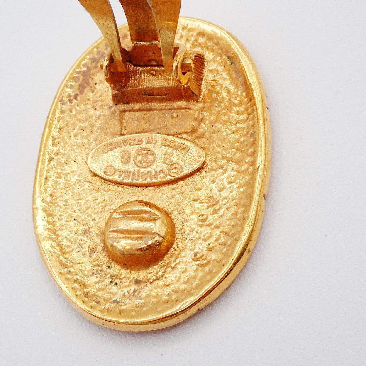 Chanel Vintage CC Crown Oval Plate Clip-On Earrings Metal