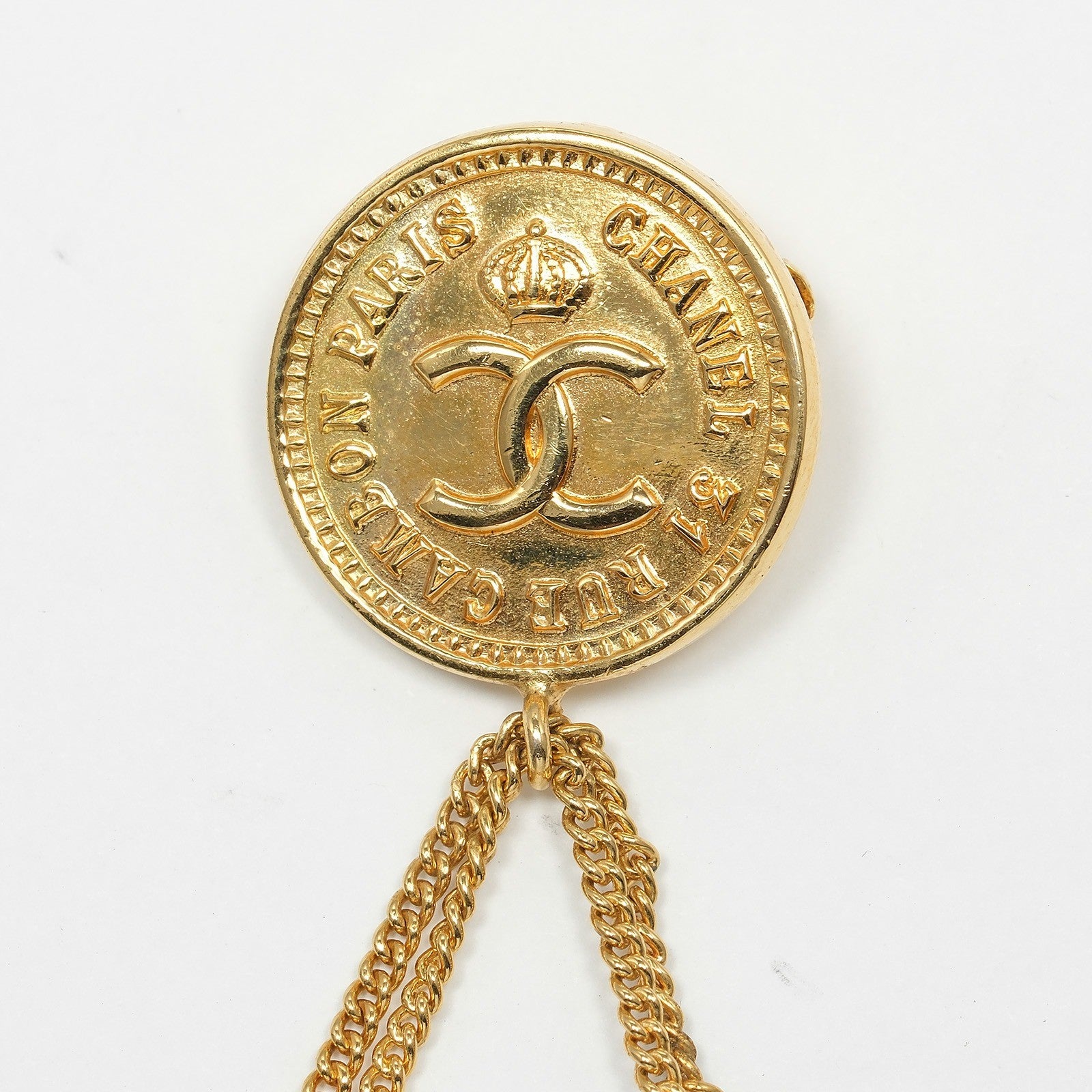 Chanel Vintage Medallion Flap Bag Brooch Metal