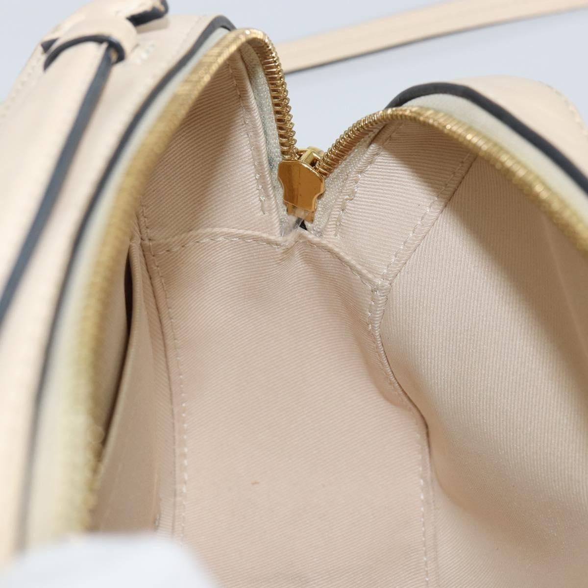 Louis Vuitton Saintonge Handbag Monogram Canvas with Leather