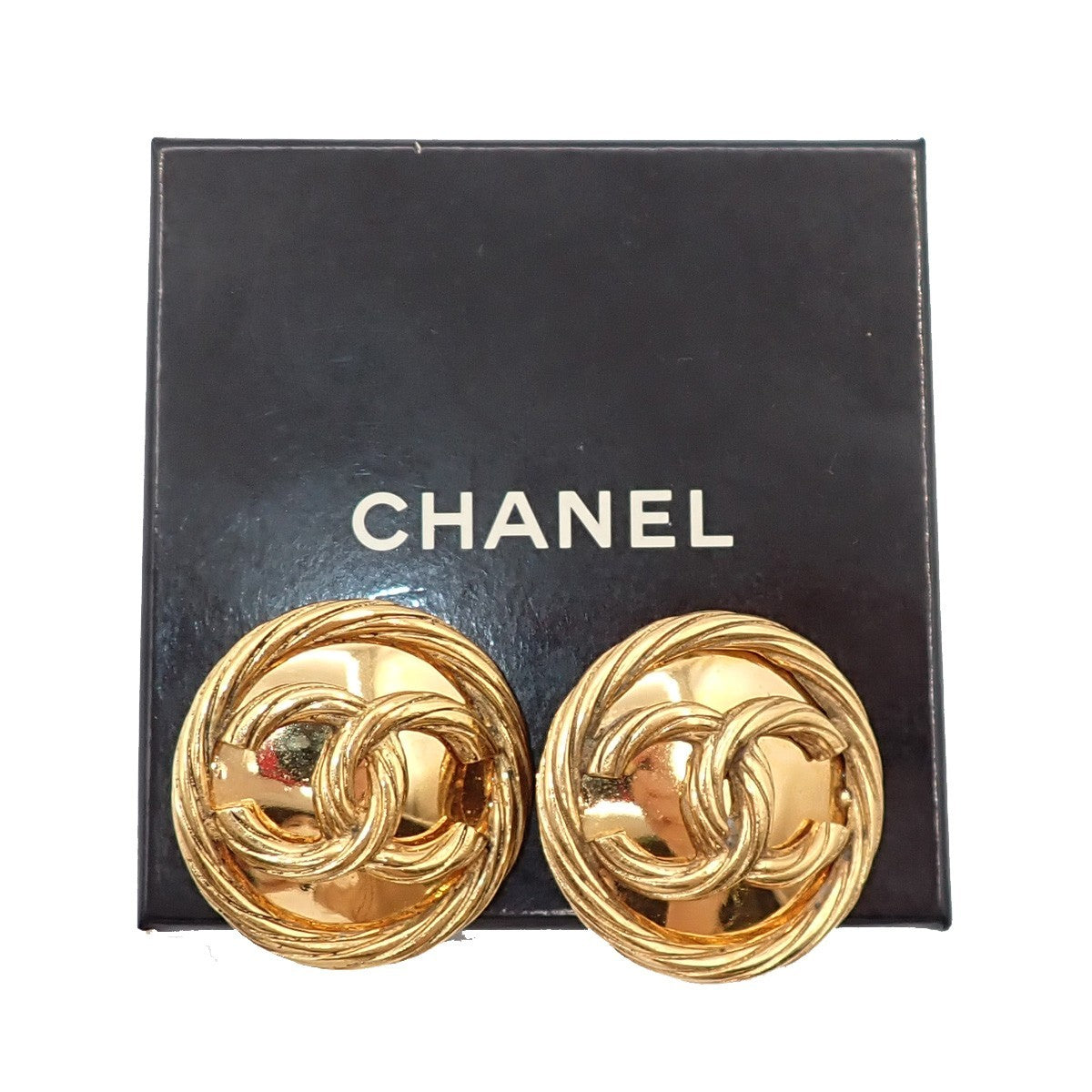 Chanel Vintage Round CC Clip-On Earrings Metal