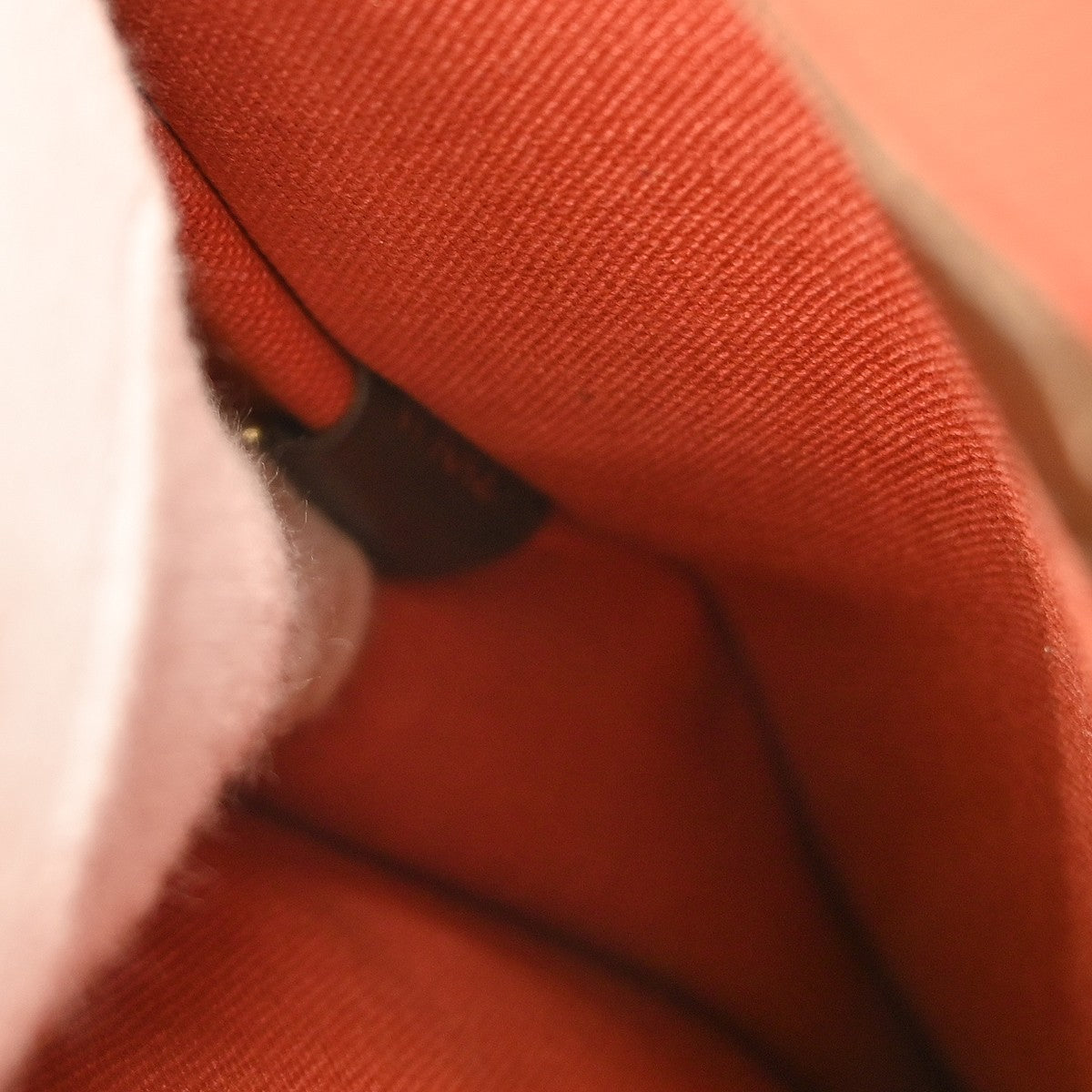 Louis Vuitton Portobello Messenger Damier