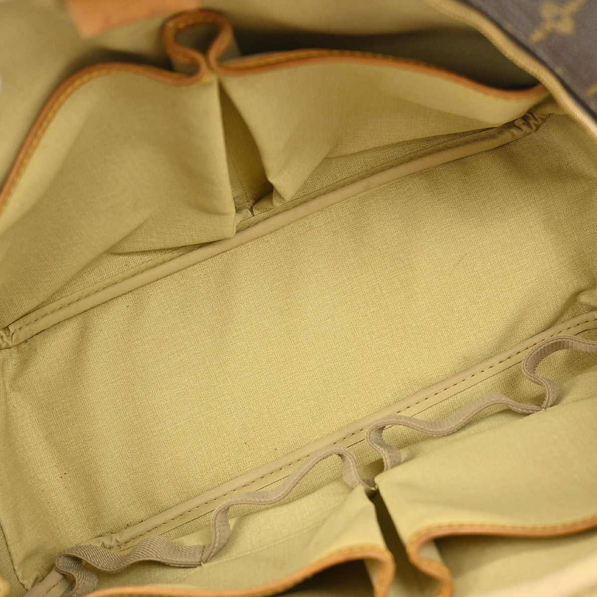 Louis Vuitton Deauville Handbag Monogram Canvas