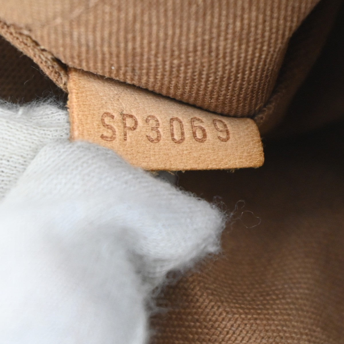 Louis Vuitton Tivoli Handbag Monogram Canvas