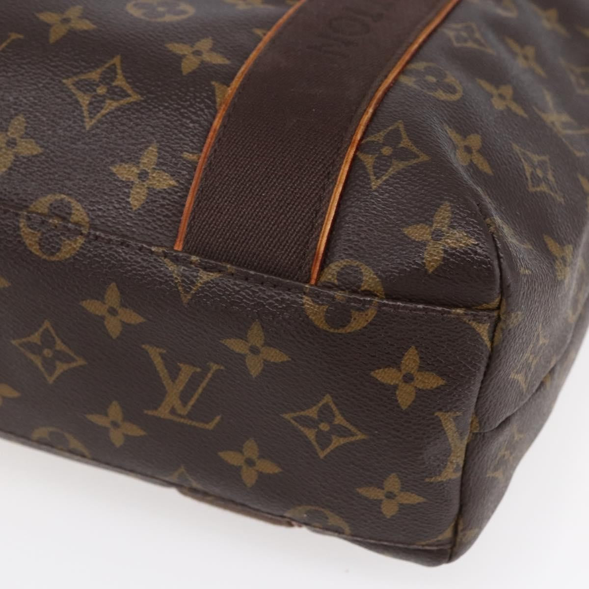 Louis Vuitton Cabas Beaubourg Monogram Canvas