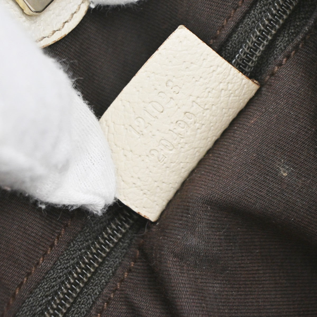 Gucci Eclipse Shoulder Bag GG Canvas