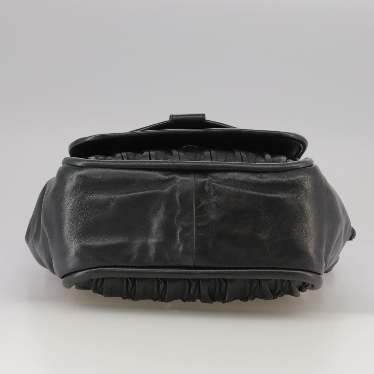 Bally Vintage Shoulder Bag Leather