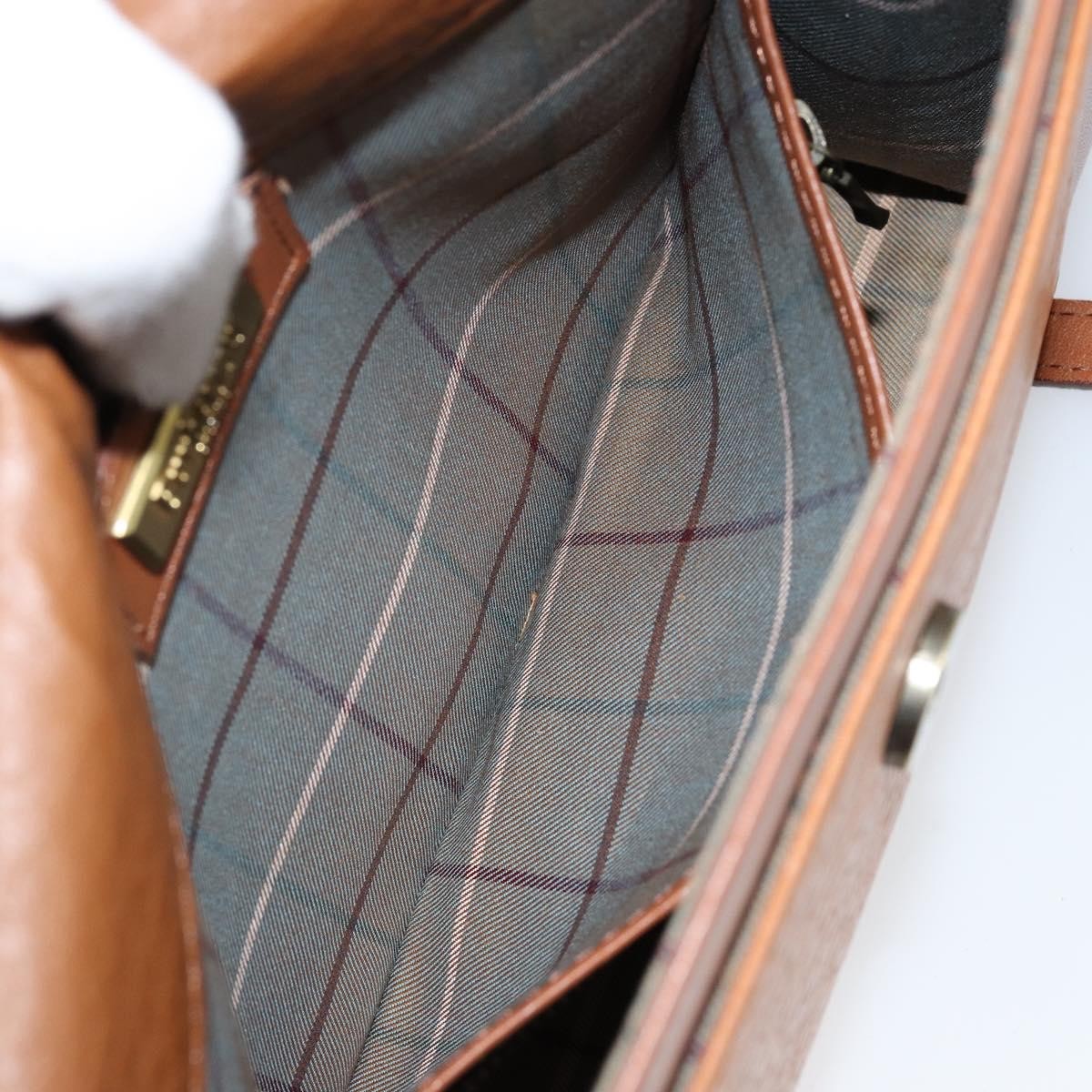 Burberry Vintage Shoulder Bag Leather