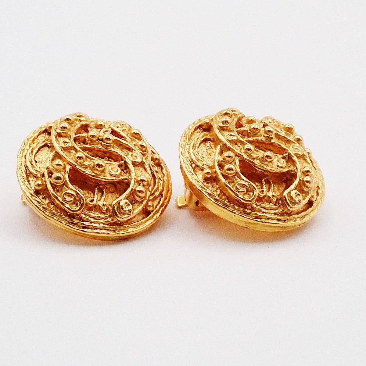 Chanel Vintage Round CC Clip-On Earrings Metal