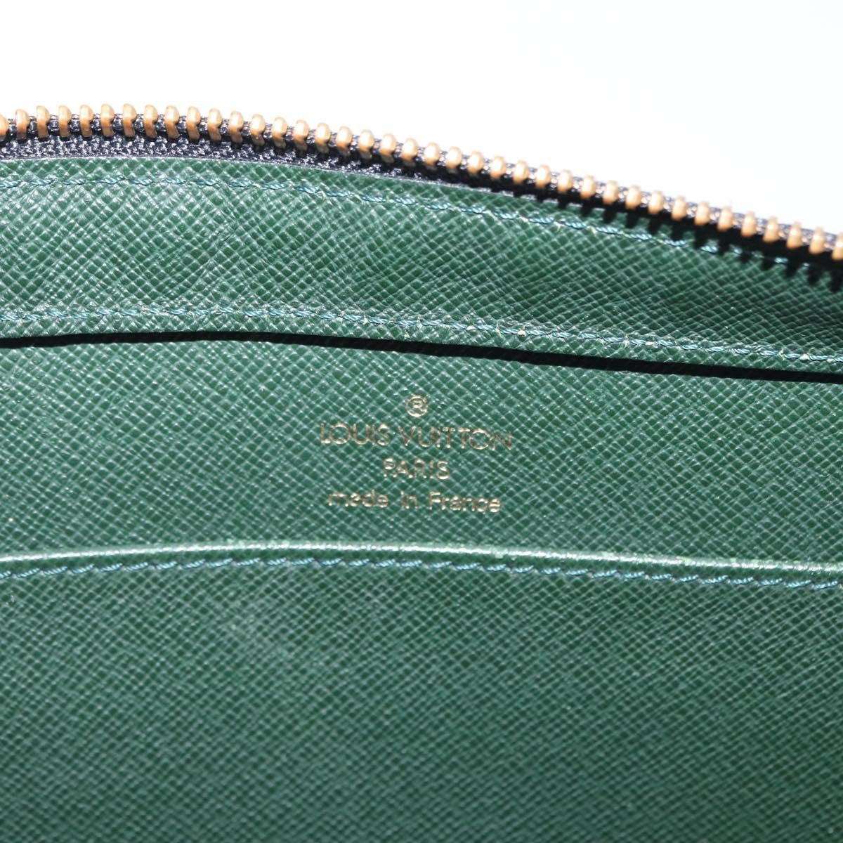 Louis Vuitton Pochette Baikal Clutch Taiga Leather