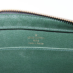 Louis Vuitton Pochette Baikal Clutch Taiga Leather