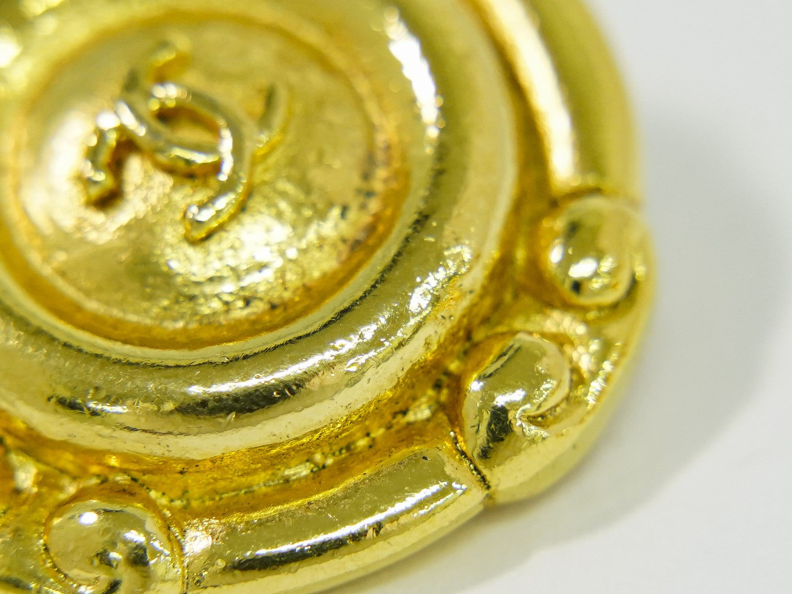 Chanel Vintage CC Round Clip-On Earrings Metal