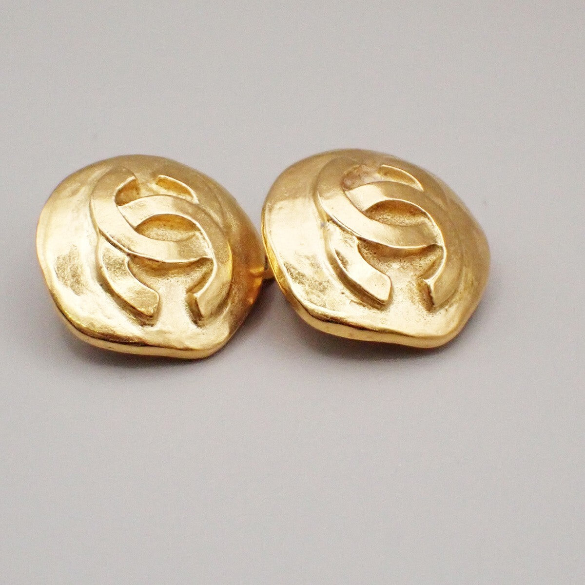 Chanel Vintage CC Round Clip-On Earrings Metal