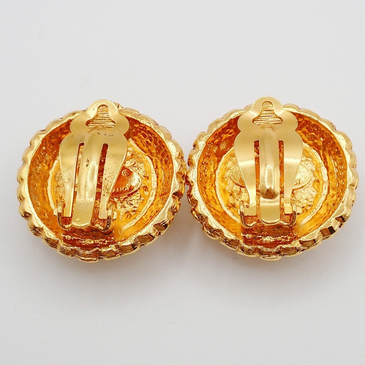 Chanel Vintage Round Clip-On Earrings Metal with Faux Pearl