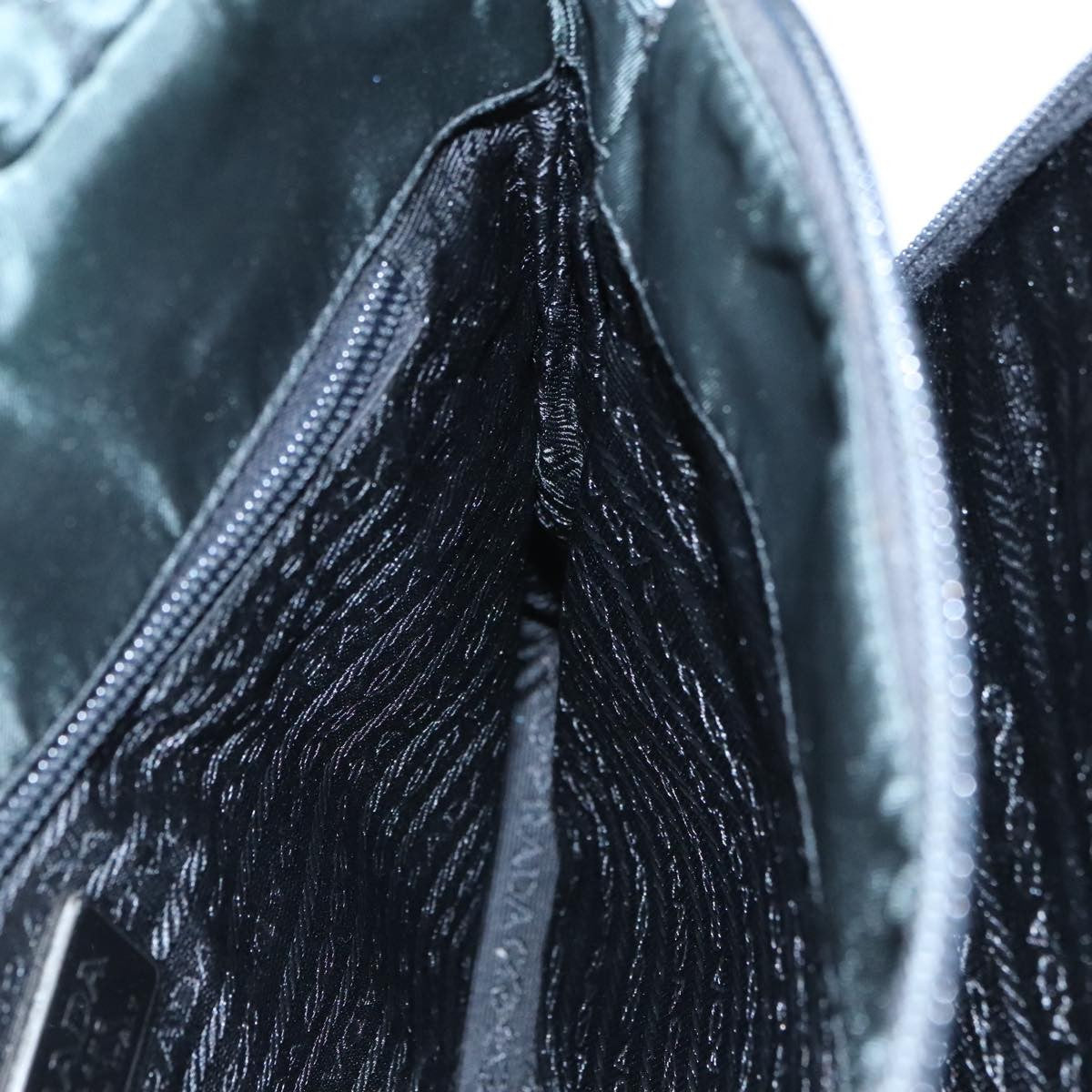 Prada Vintage Zip Handbag Tessuto