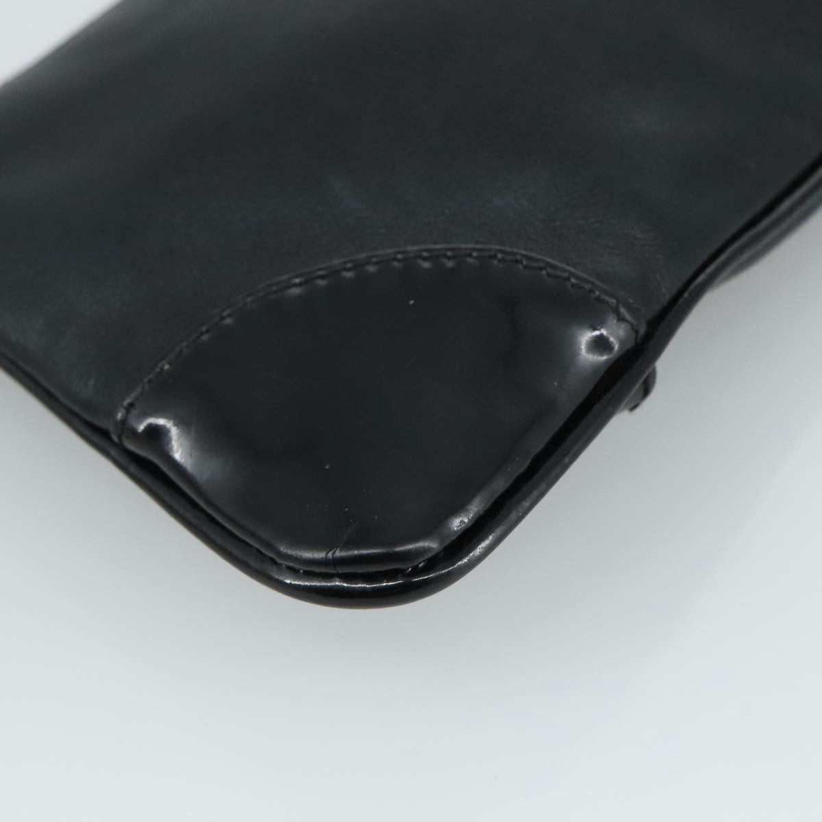 Chanel Vintage Camellia CC Wristlet Clutch Lambskin with Patent