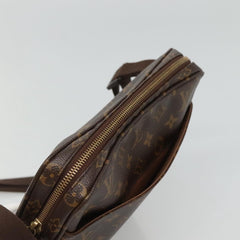 Louis Vuitton Trotteur Beaubourg Handbag Monogram Canvas