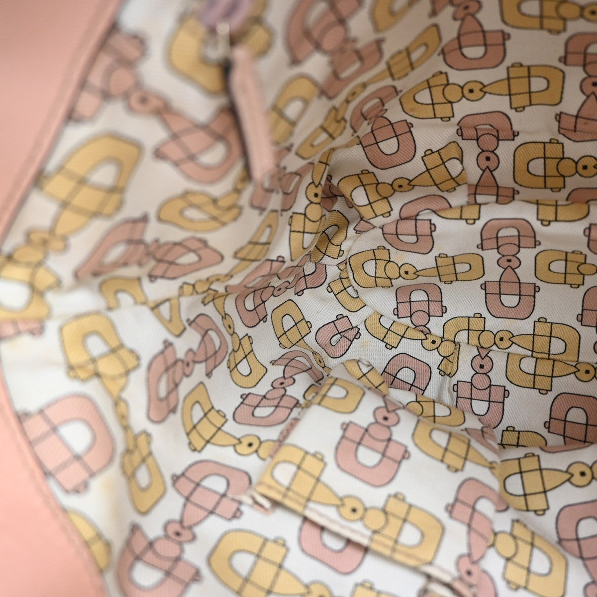 Gucci D-Ring Shoulder Bag Leather