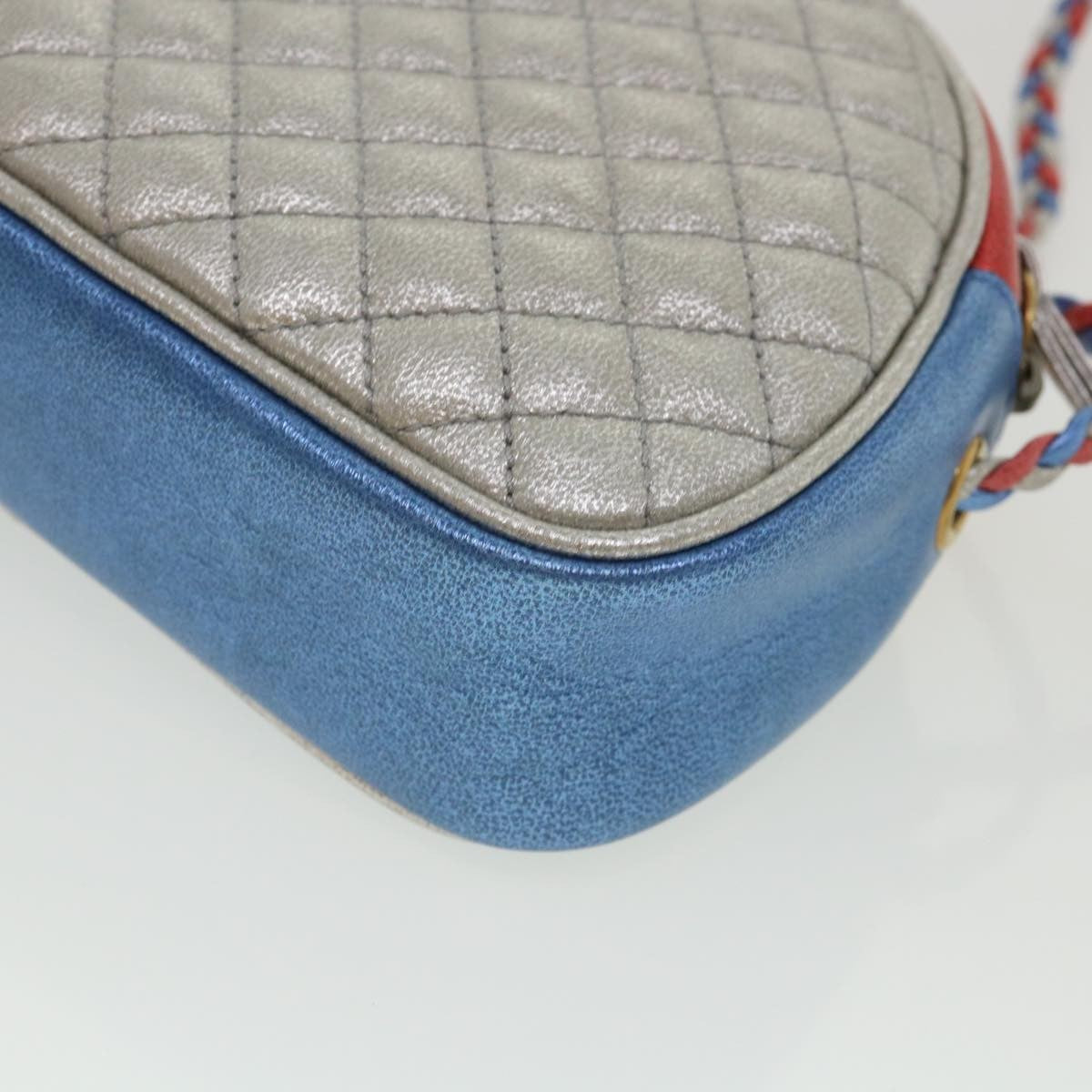 Gucci Trapuntata Camera Shoulder Bag Quilted Laminated Leather