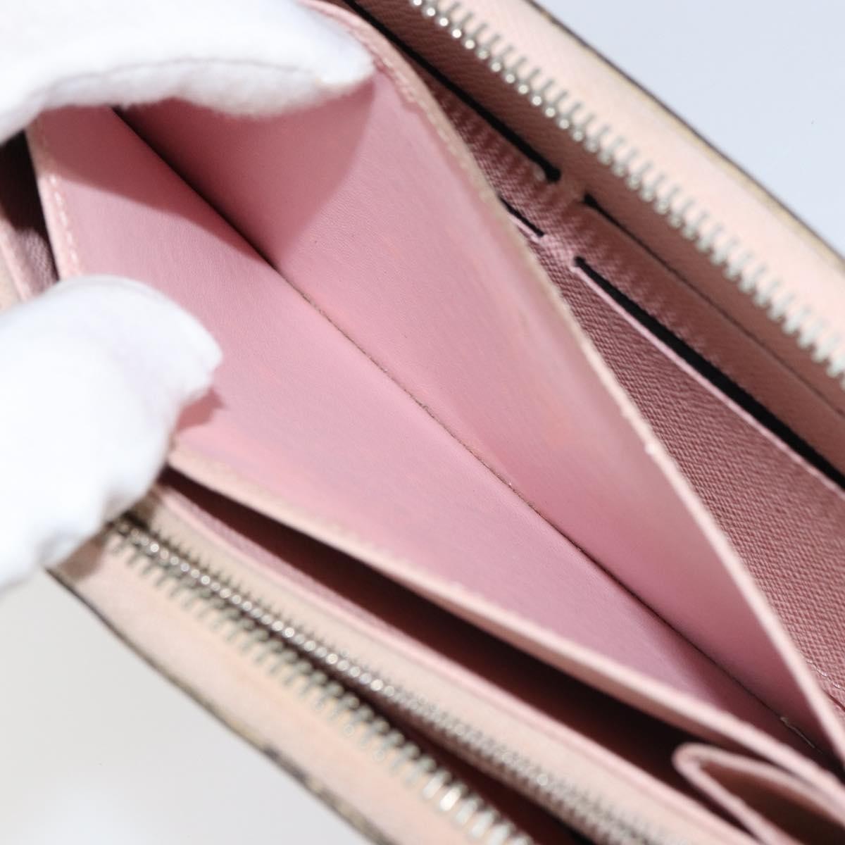 Louis Vuitton Zippy Wallet NM Epi Leather