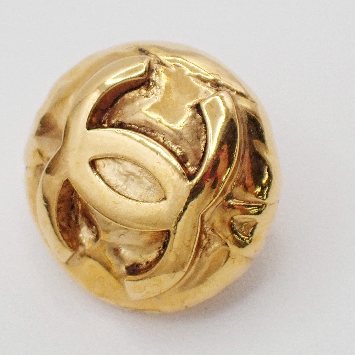 Chanel Vintage Round CC Clip-On Earrings Metal