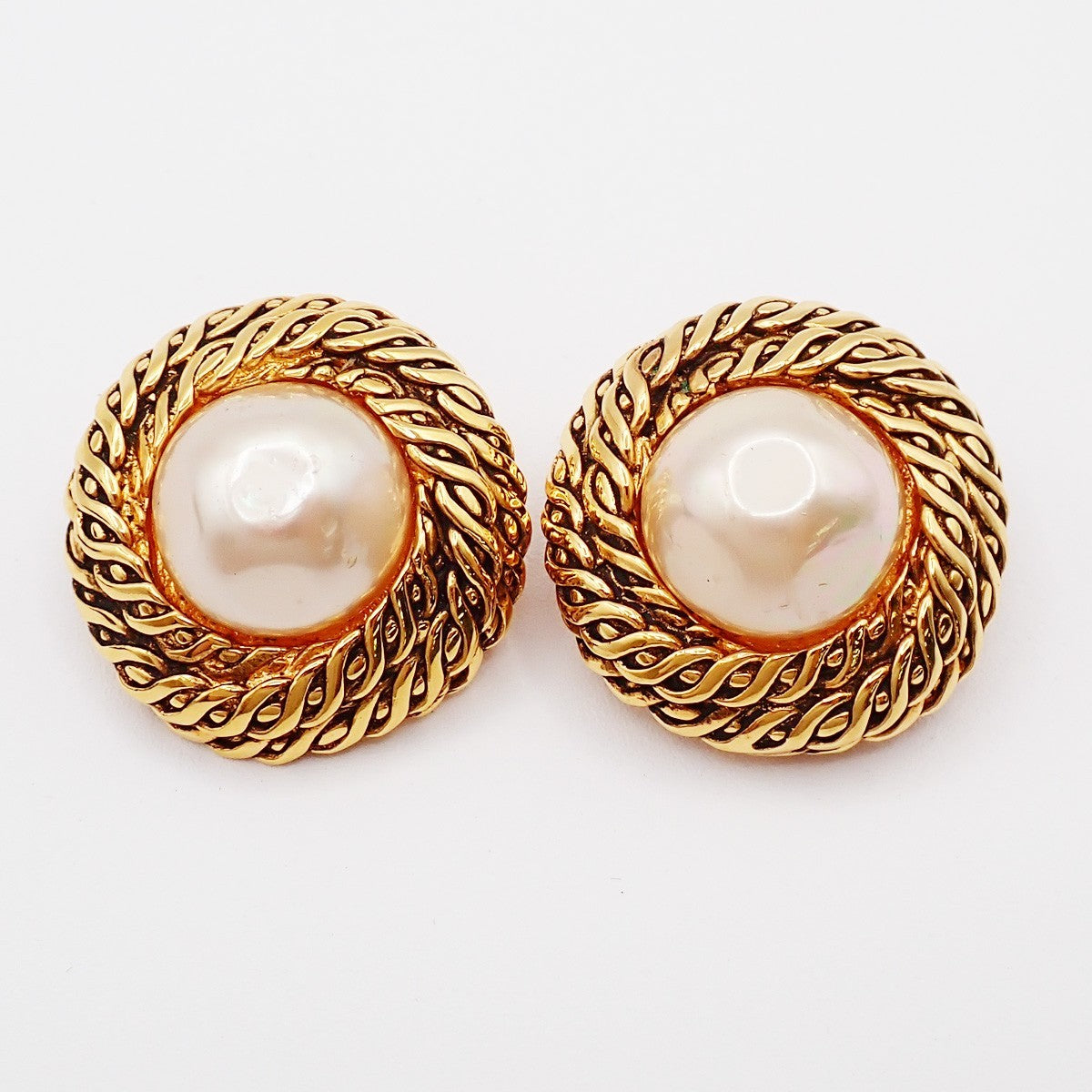 Chanel Vintage Round Chain Clip-On Earrings Metal with Faux Pearl