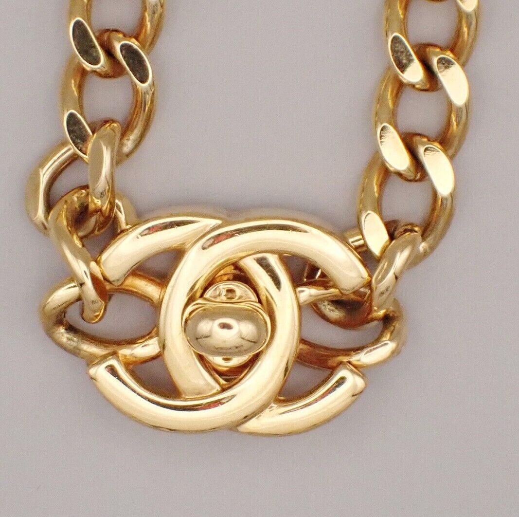 Chanel Vintage Turnlock Reissue Chain Necklace Metal