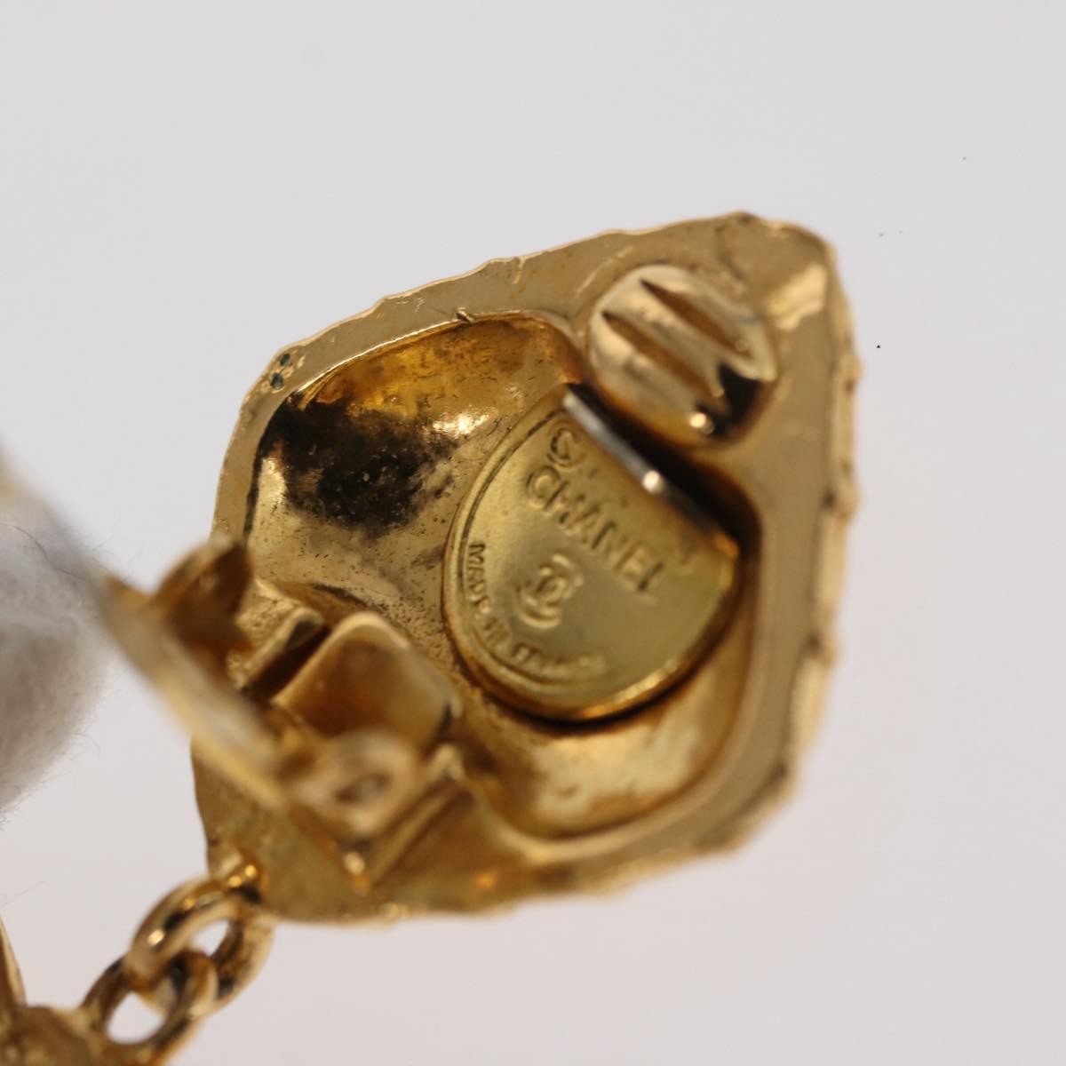 Chanel Ribbon Earring Metal