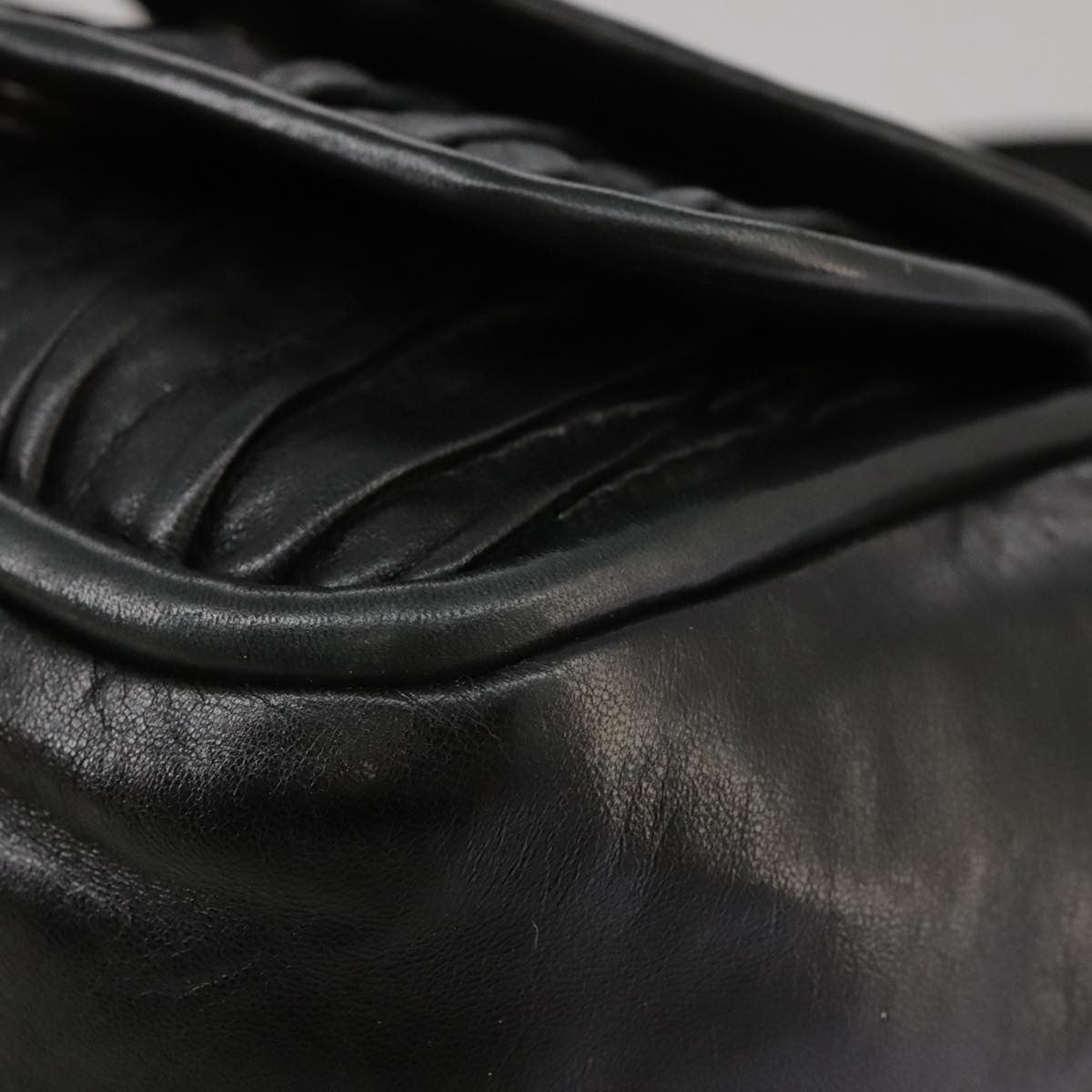 Bally Vintage Shoulder Bag Leather