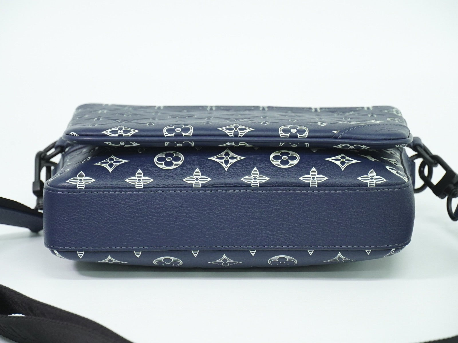 Louis Vuitton Trio Messenger Bag Monogram Shadow Leather