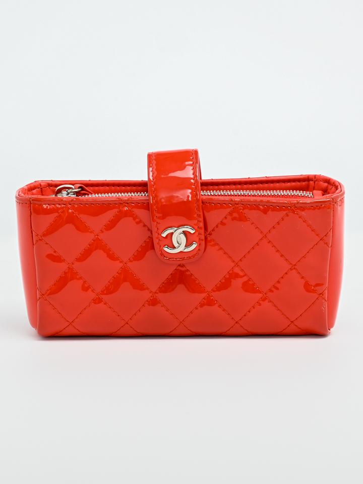 Chanel Quilted Caviar Mini Phone Holder Clutch - '10s