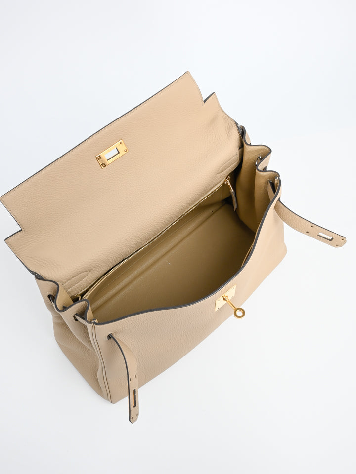 Hermes Kelly bag 32 Retourne Craie Togo leather Gold hardware