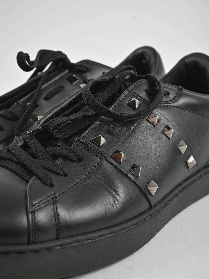 Valentino Rockstud Accents Sneakers