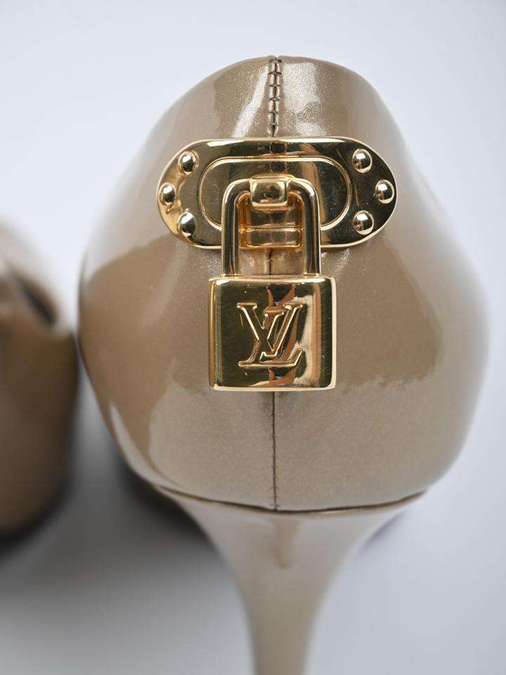 Louis Vuitton Oh Really Black Patent Gold Lock Platform Peep Toe Pumps 36.5  6.5